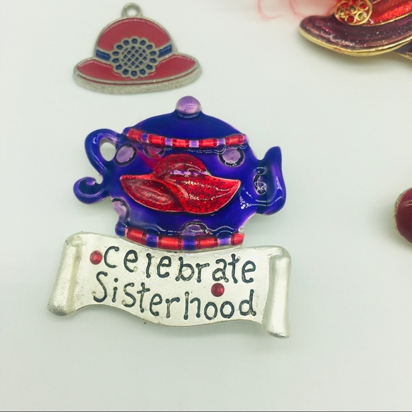 Fun Lot of Red Hat Society Pin Rhinestones Feathers Brooch Lot 8 items J17 - Picture 2 of 8